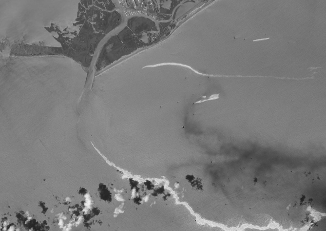 Satellite image of Louisiana oil spill