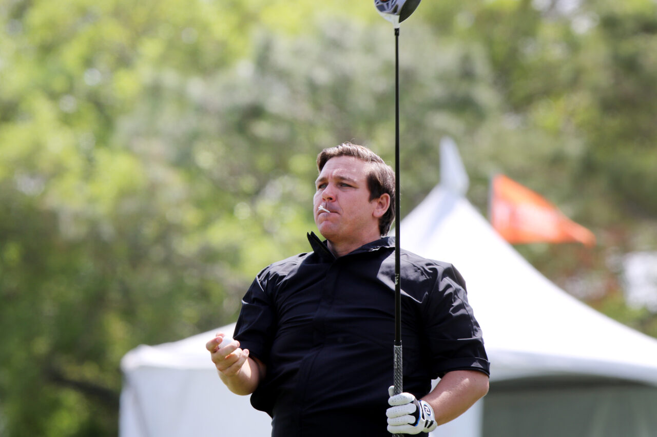 DeSantis, Ron - Golfing