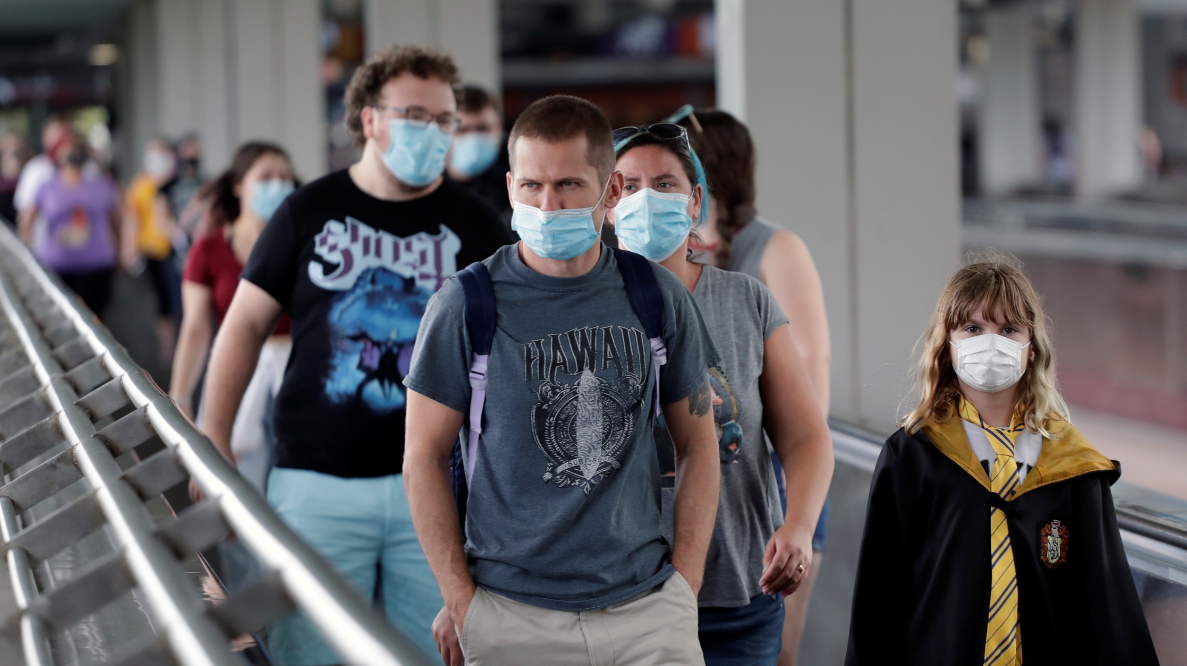 people-wearing-masks-coronavirus-png-1591975913