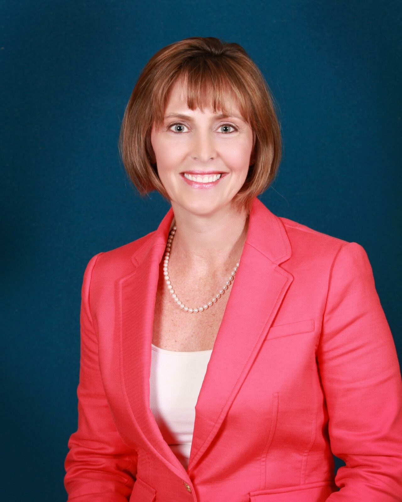 kathy-castor-opens-new-st-pete-office-taps-new-leadership