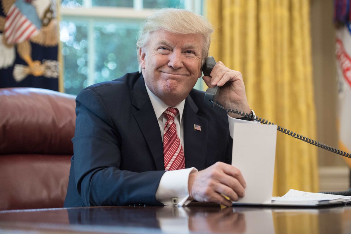 Trump-phone-call.jpg