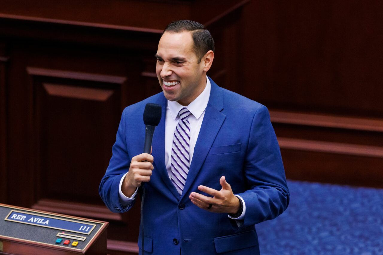 FLAPOL030922CH030-1280x853.jpg