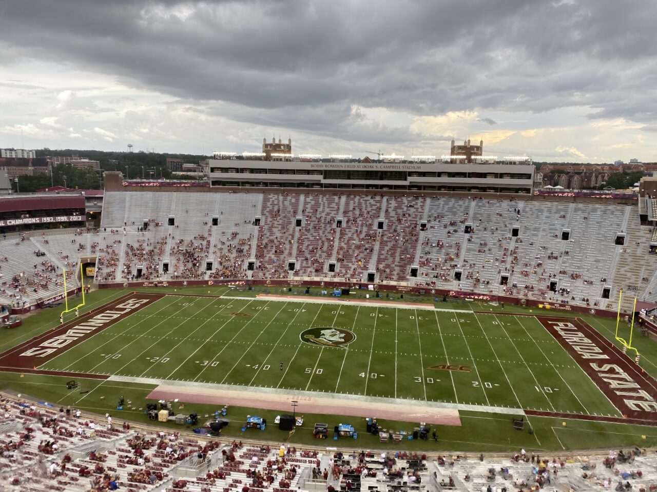 fsu football in rain