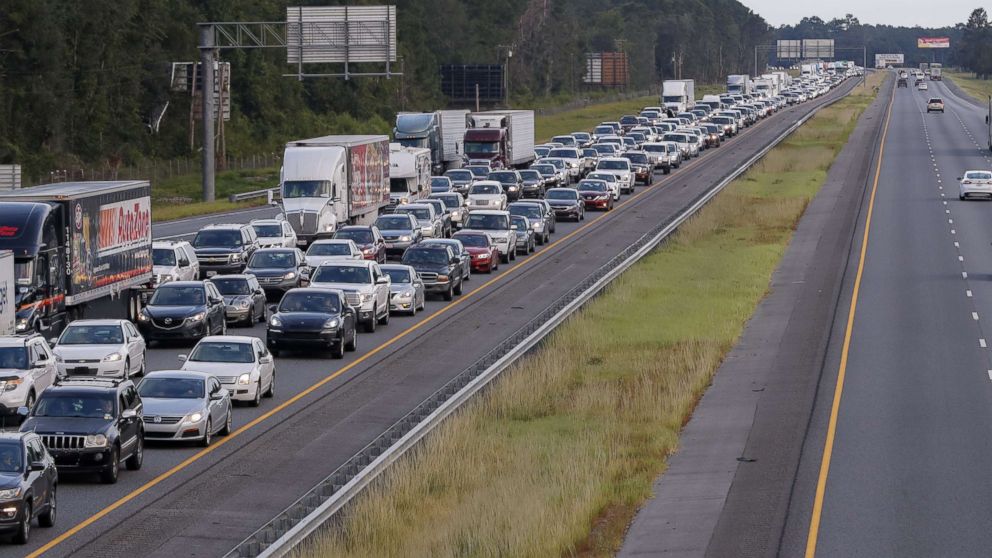 hurricane-irma-evacuation-epa-mem-170908_16x9_992.jpg