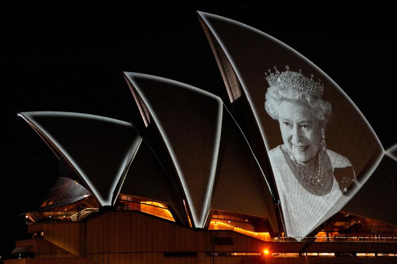 queen elizabeth sydney opera house ap