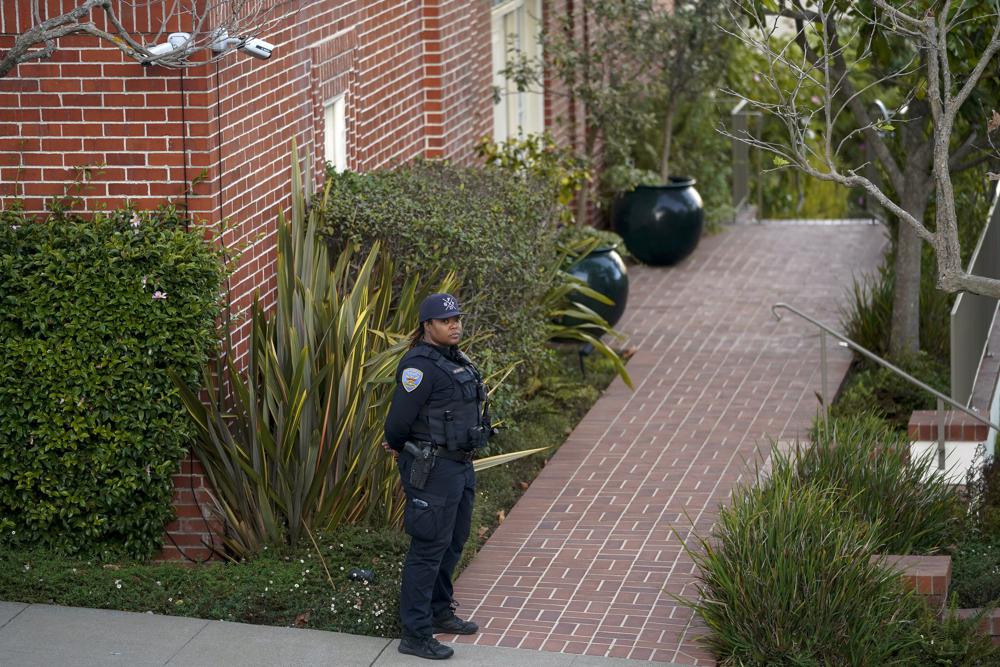 Nancy-Pelosi-house-guarded.jpeg