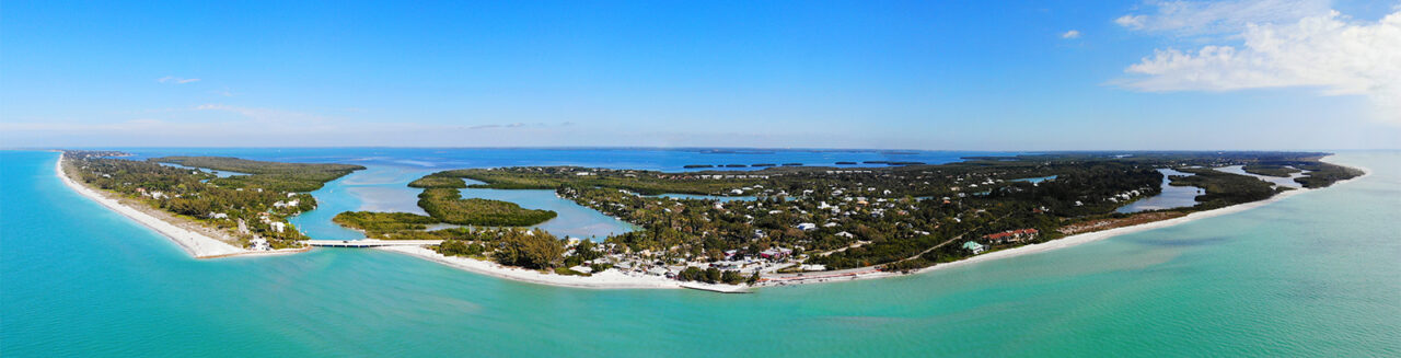 Aerial landscape view of Captiva Island and Sanibel Island in Le