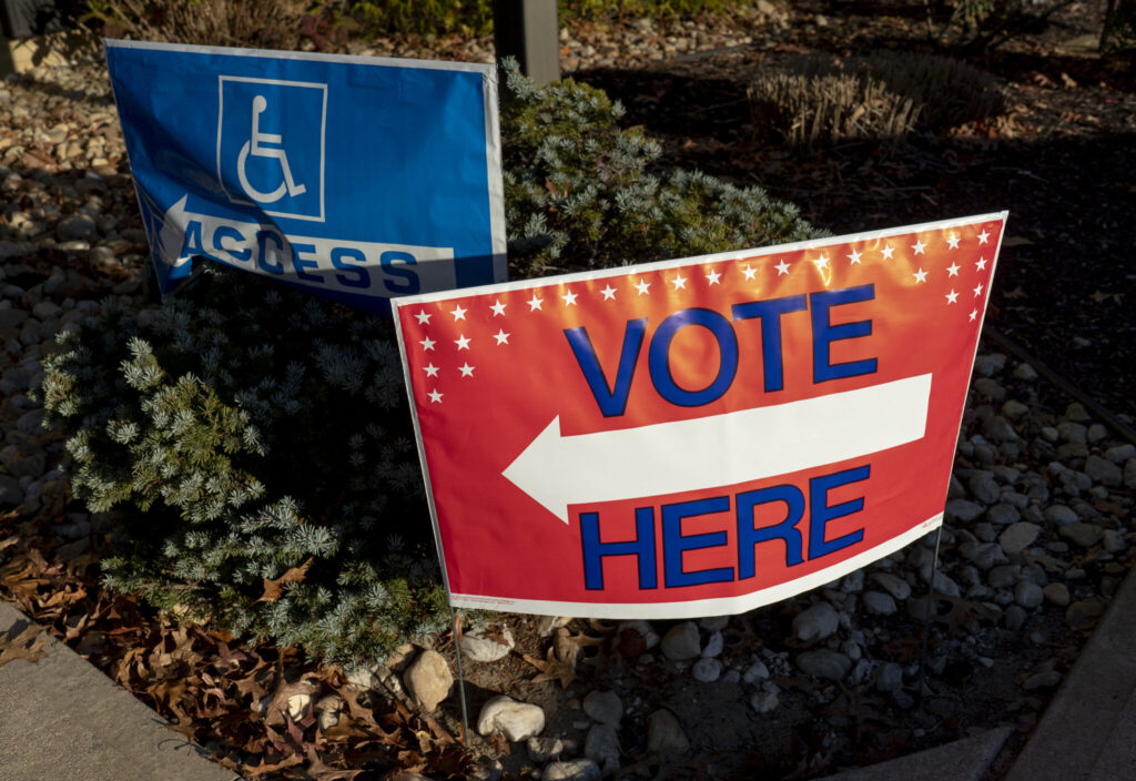 People voting early at the Ocean County Library in Brick, NJ on Oct. 29, 2022.[Daniella Heminghaus]