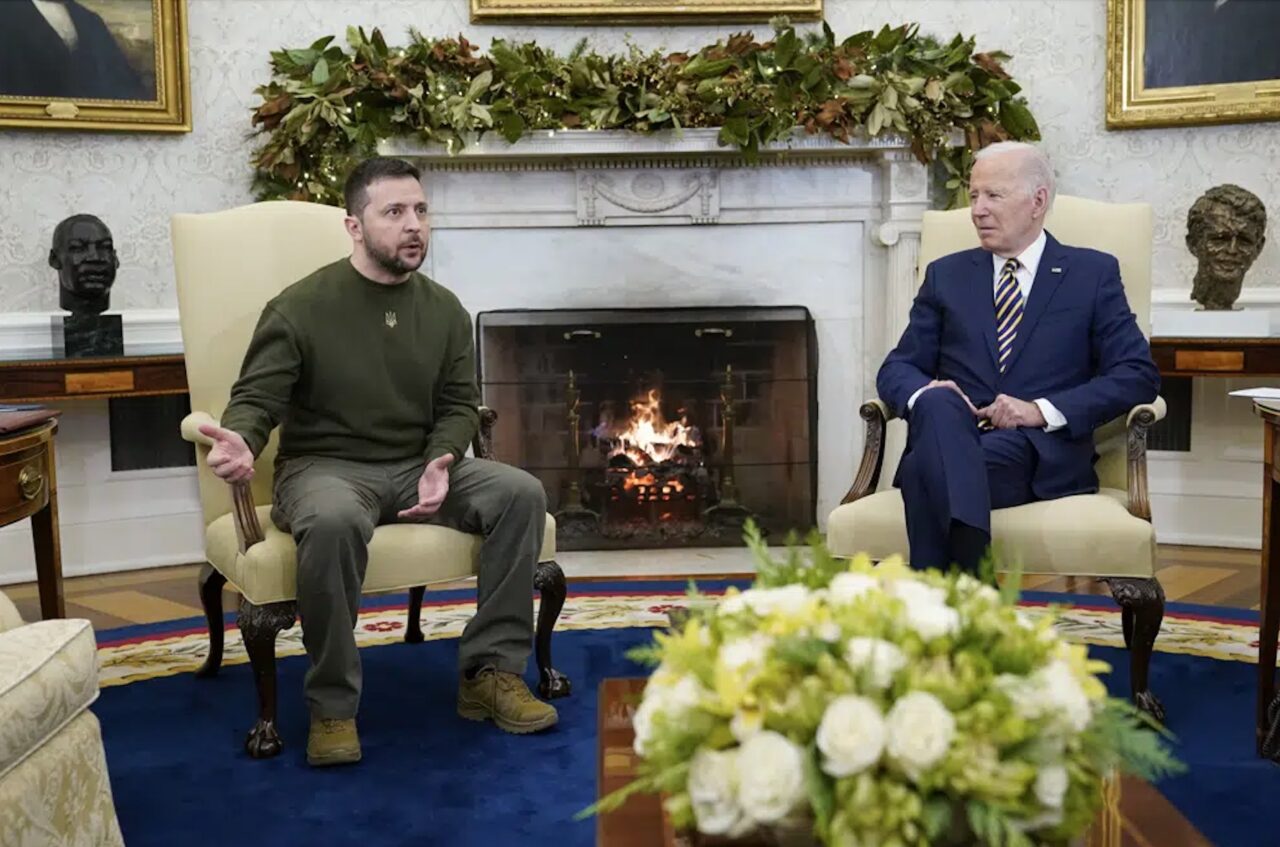 Ukrainian President Volodymyr Zelenskyy meets with President Joe Biden.