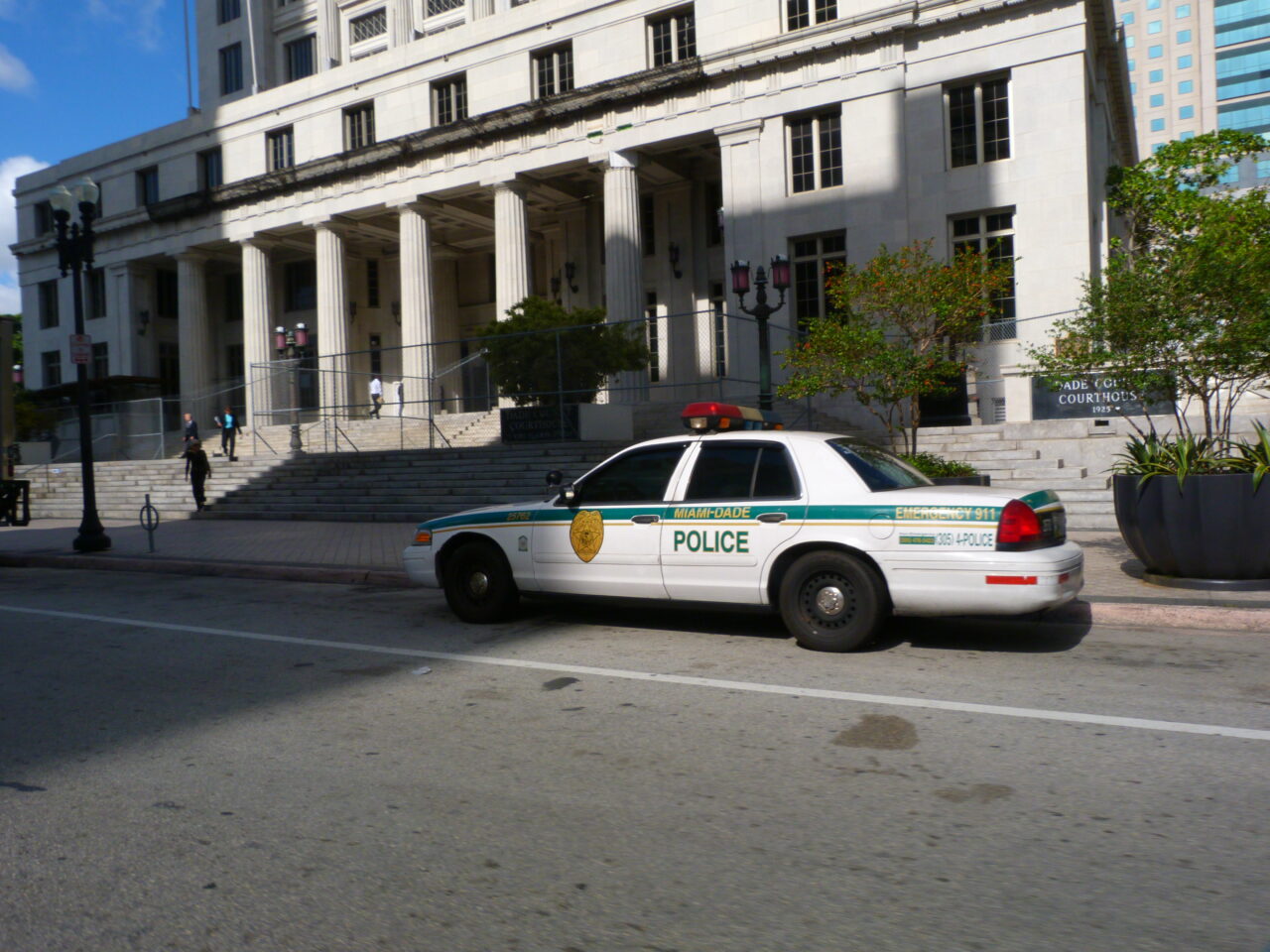 Miami-Dade-Police-Wiki-Commons-2-1280x960.jpg