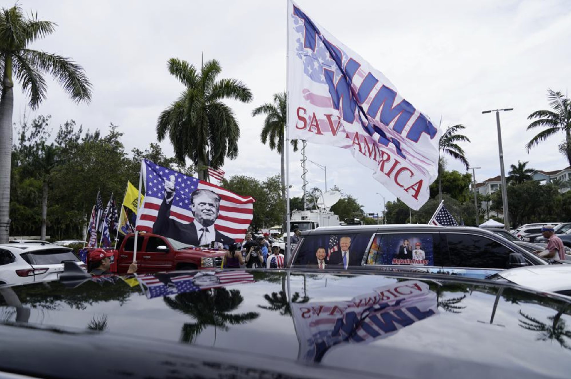 In Miami Donald Trump s ardent backers are a sign of the city s