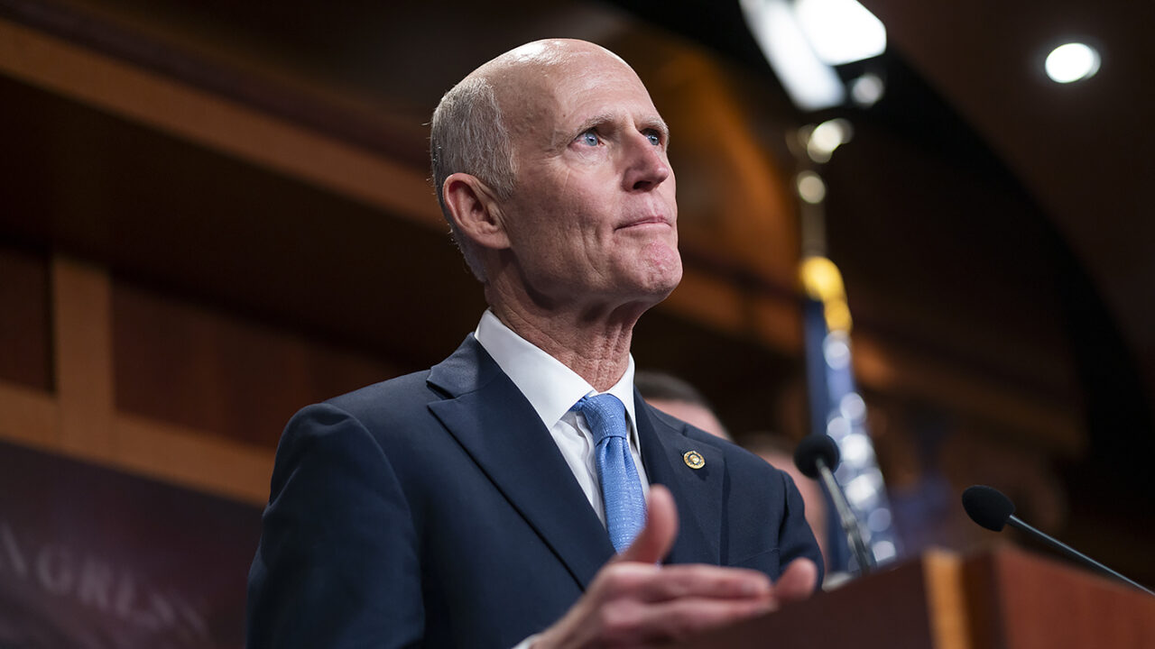 Poll shows Rick Scott with outside-the-margin lead, but still shy of ...