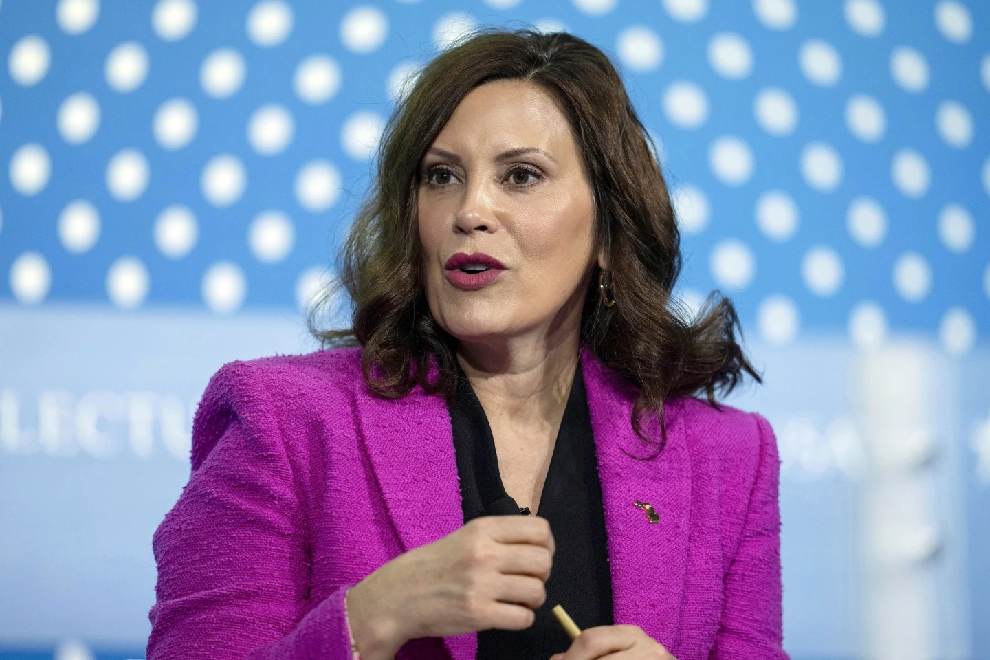 Gretchen Whitmer shuts down 2024 presidential talk but doesn’t hide her ...