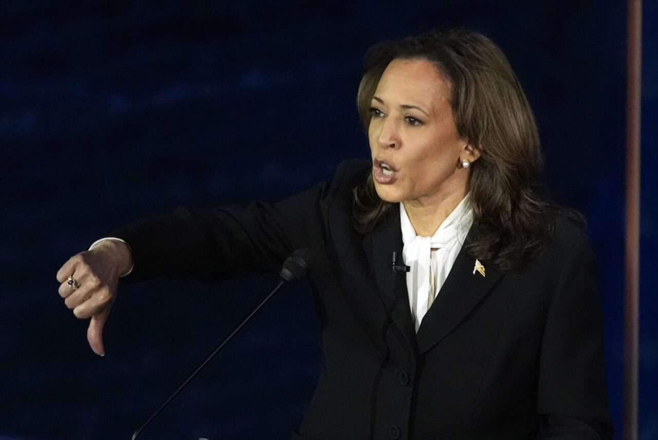 Kamala Harris thumbs down debate