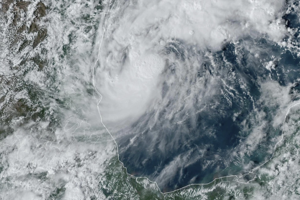 Tropical Storm Milton forms in Gulf of Mexico and could intensify to ...