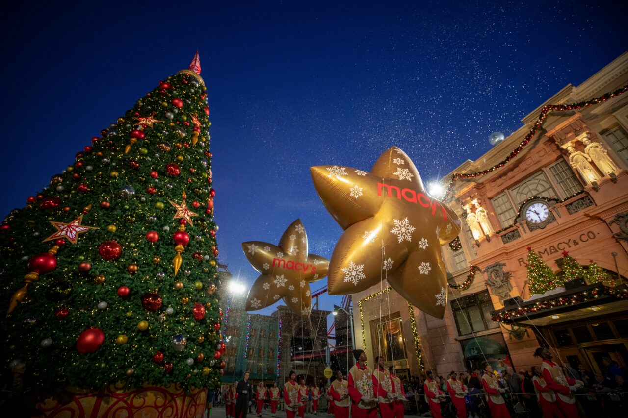 Universal’s Holiday Parade featuring Macy’s