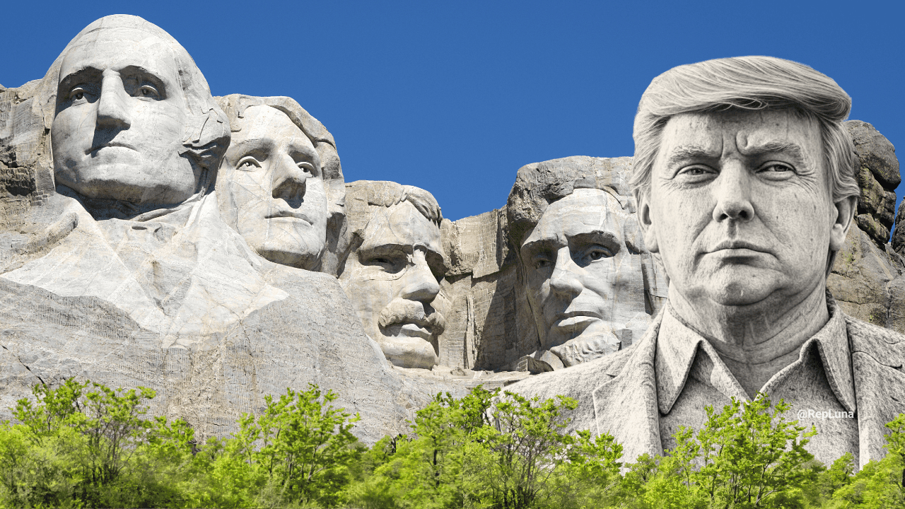 Rushmore-Trump-.png