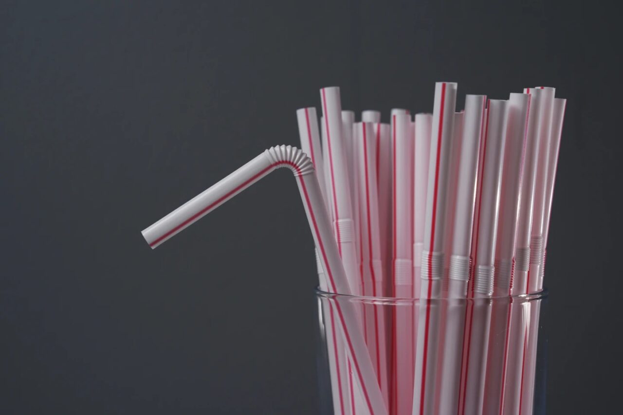 plastic straws