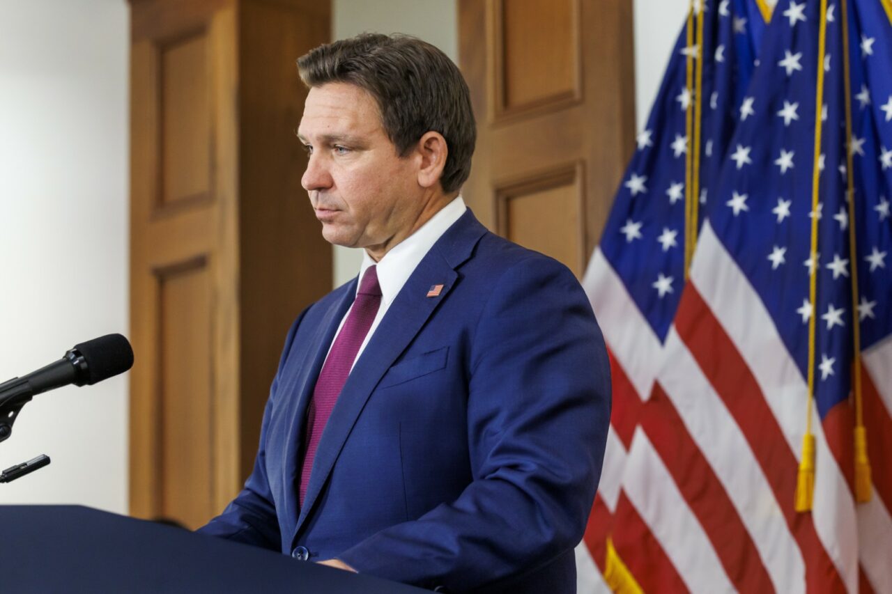 FLAPOL030425CH030