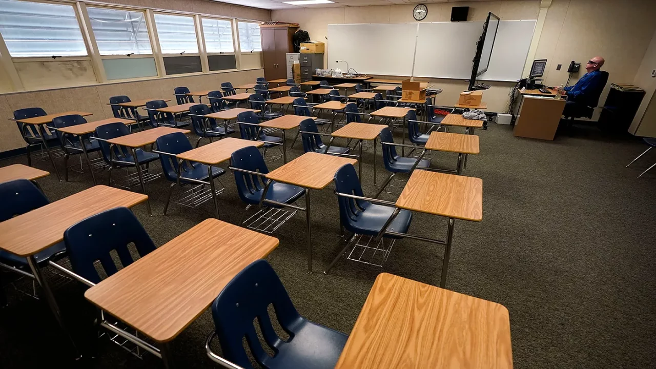 classroom_calif_081820ap_w