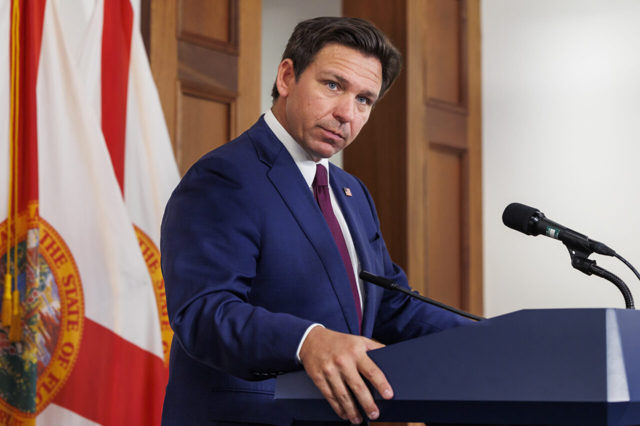 FLAPOL030425CH075